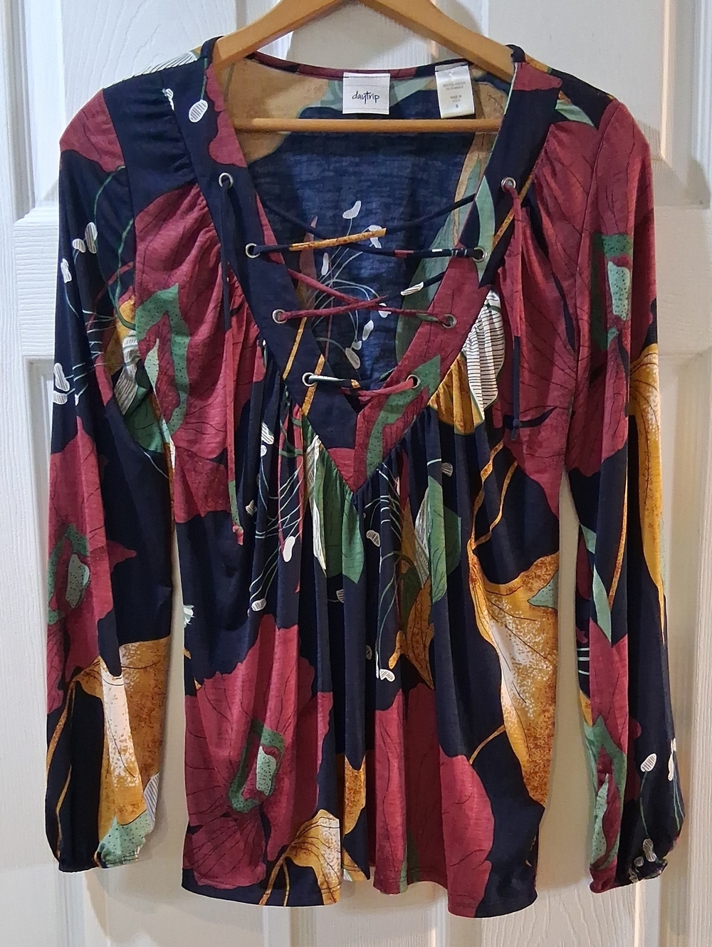 Daytrip Navy Floral Lace-Up Long Sleeve Top - Multi NWOT Fall Reedy